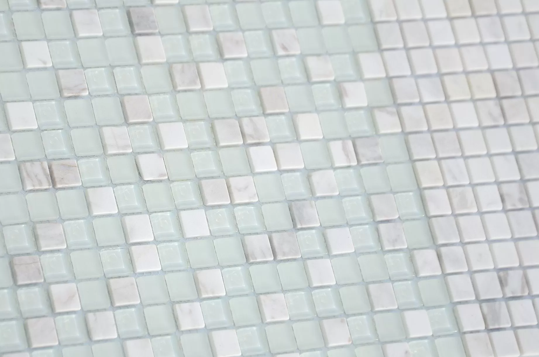 Мозаика Naturelle Mont Blanc 15x15x4 (Caramelle Mosaic)